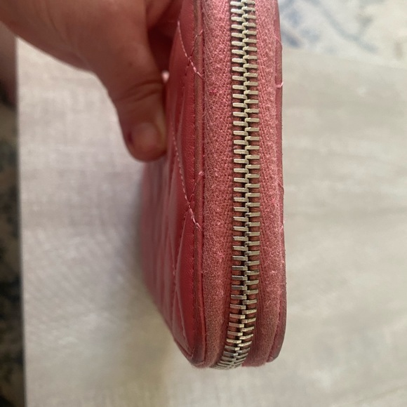 💕SALE💕Chanel Wallet - Picture 6 of 14